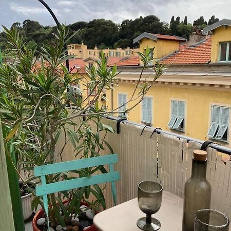 Charmant Deux Pieces Dans Le Quartier Du Port Niza Exterior foto